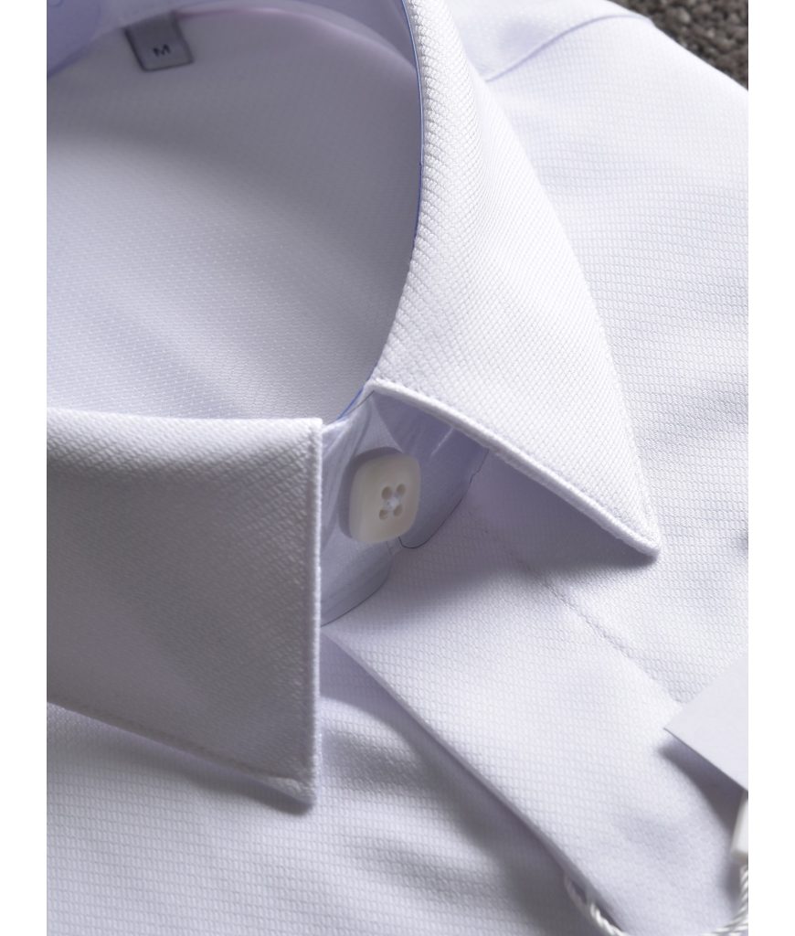 DIOR（ディオール）コピー 芸能人  ポケット定番フラワー刺繍タイプ半袖シャツ 