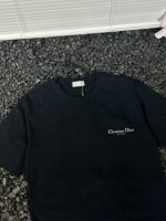 DIOR（ディオール）コピー 夏アルファベットプリントラウンドネック半袖Tシャツカップルタイプ