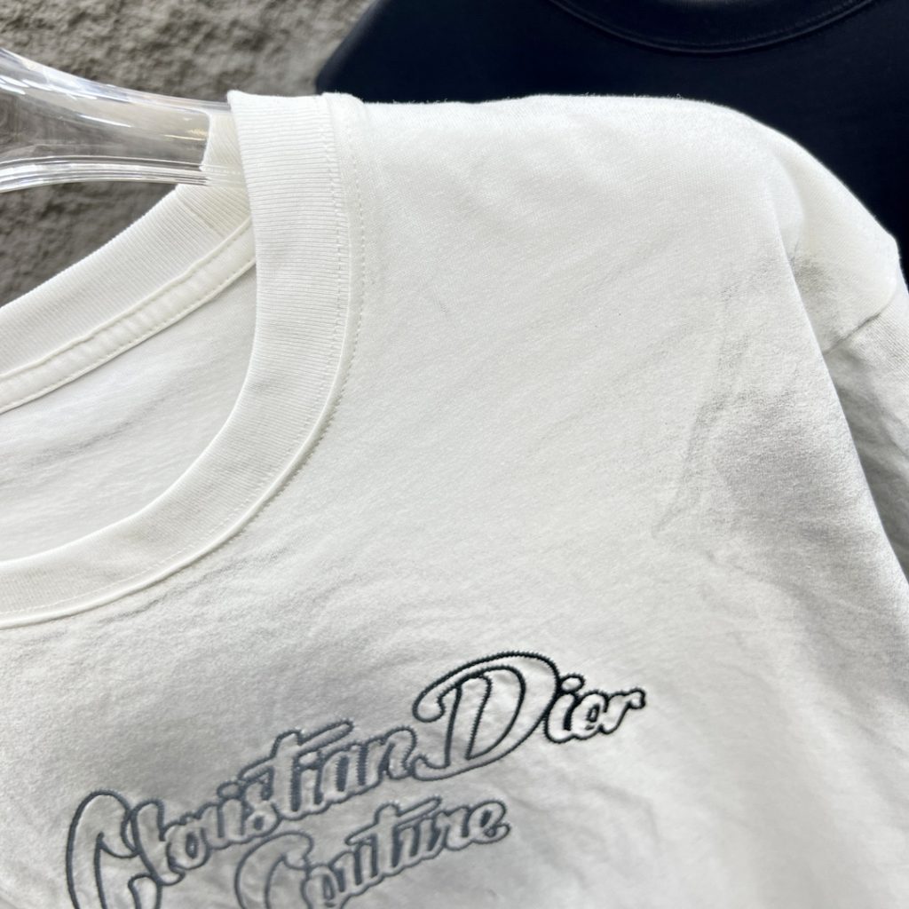 DIOR（ディオール）芸能人 偽物 オシャレなプリントカジュアル半袖Tシャツ