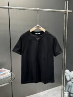 PRADA(プラダ)新作芸能人コピー襟元三角は➕の三角形徽章高品質半袖Ｔシャツを刺繍します
