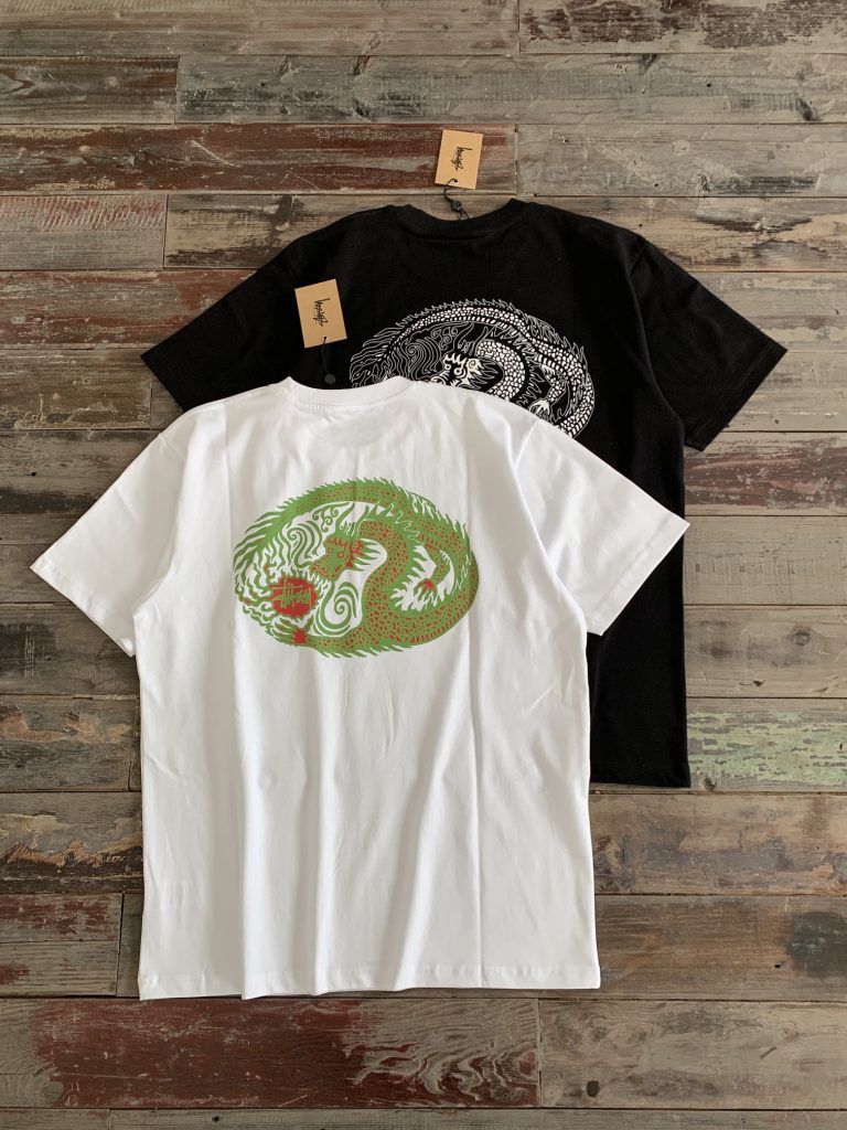 STUSSY(ステューシー)  n級品 早春新作龍年限定祥龍柄プリント半袖Tシャツ