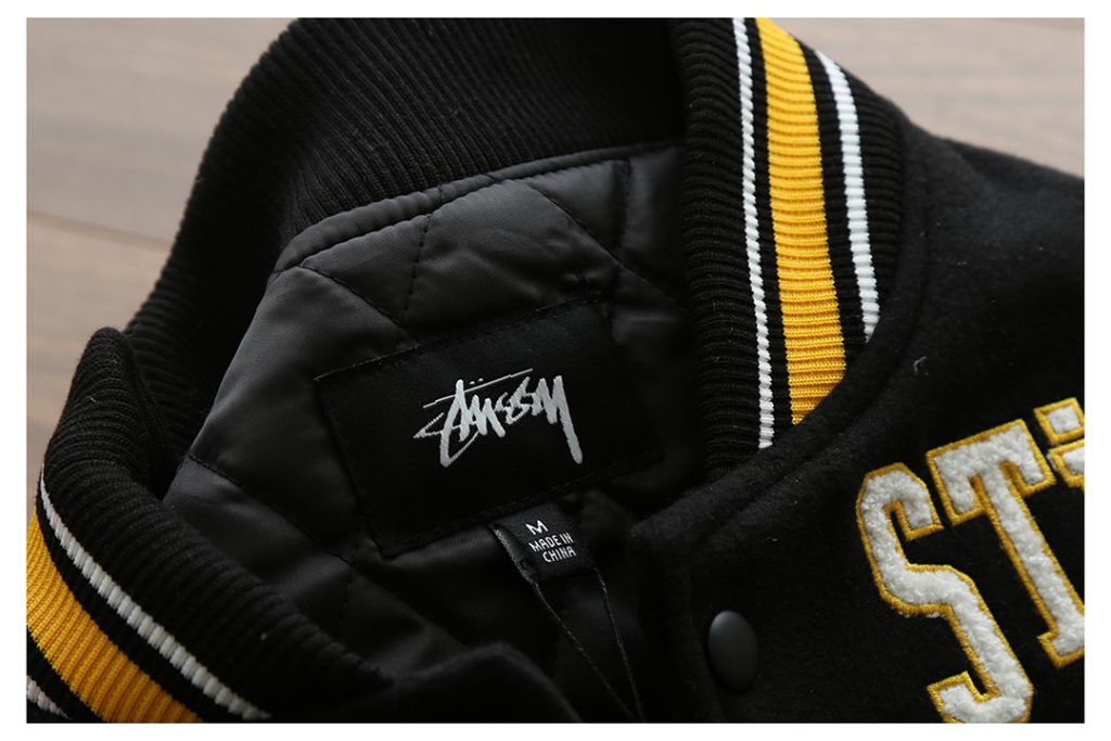 STUSSY(ステューシー)   コピー 芸能人 30周年大ヒット連名タイプタオル刺繍野球服コート