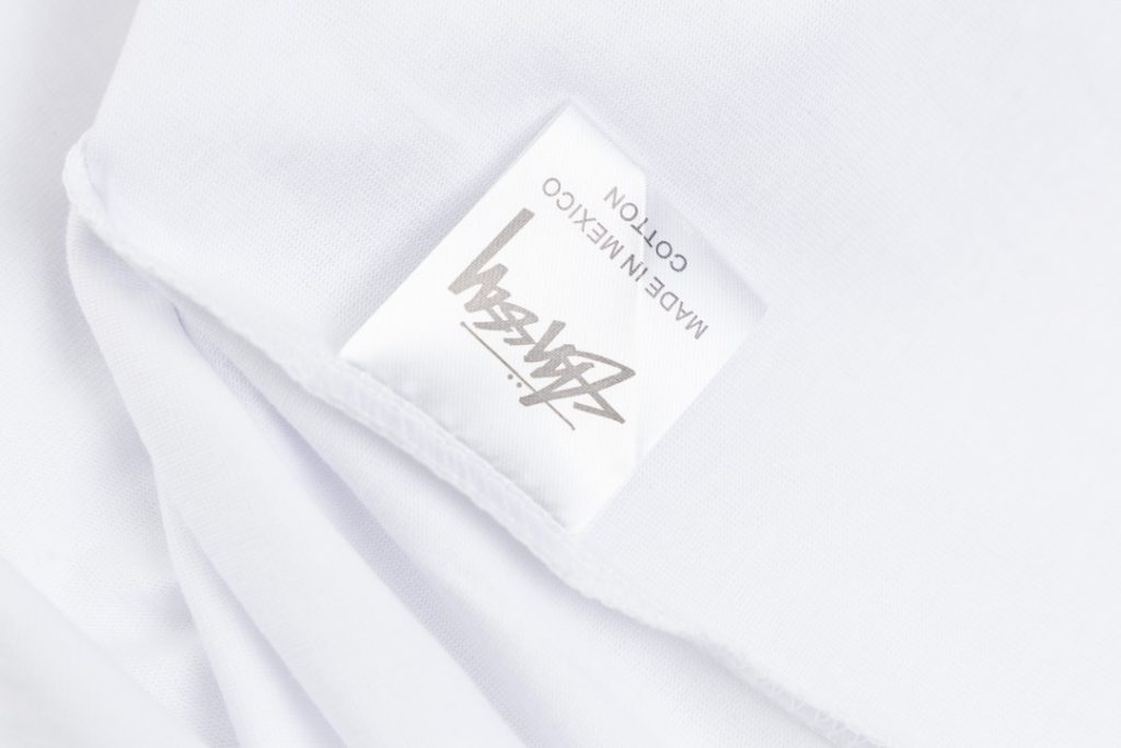 STUSSY(ステューシー)  スーパーコピー ブラック8シリーズ柄プリント男女半袖Tシャツ