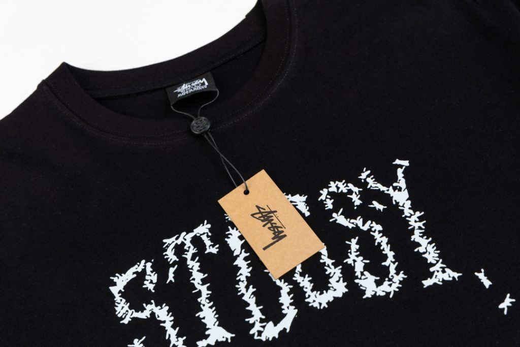 STUSSY(ステューシー)   偽物 アリ柄プリント男女半袖Tシャツ 