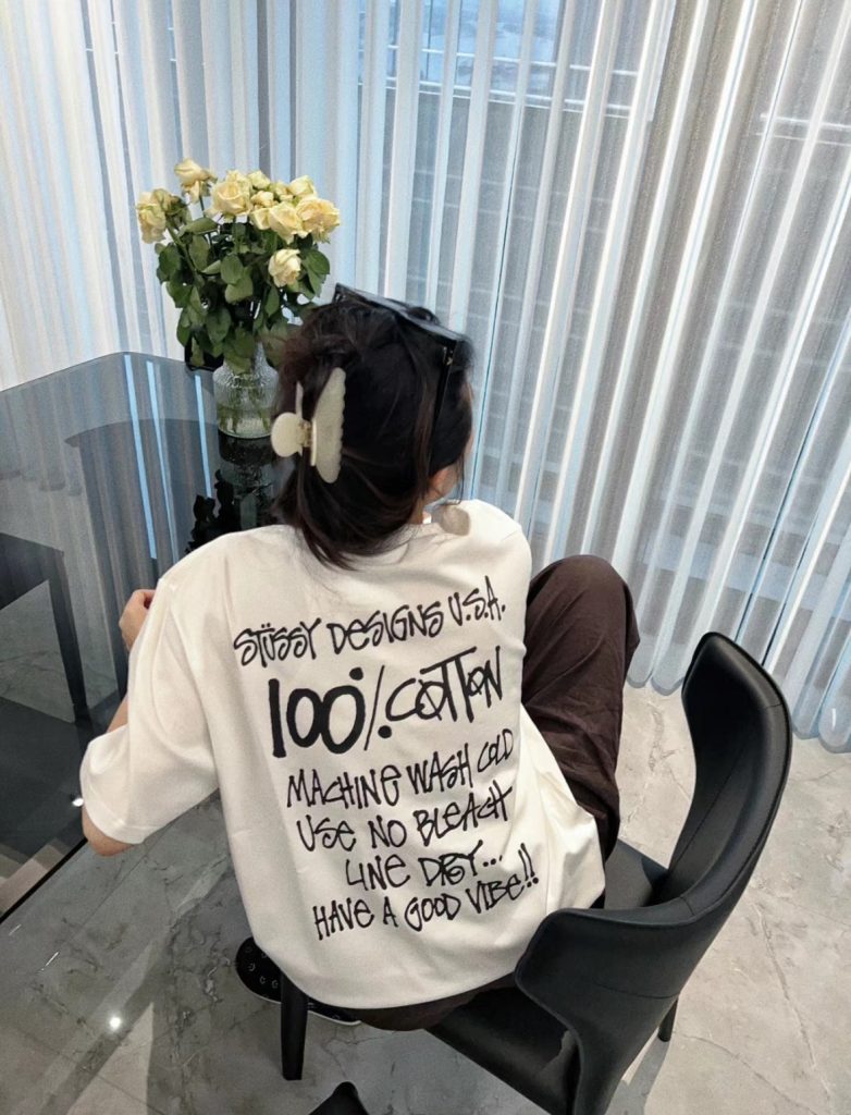 STUSSY(ステューシー)新作 芸能人 バックプリントカップル半袖Tシャツ n級品