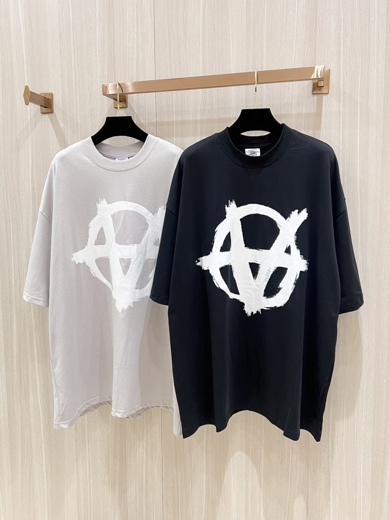 Vetements(ヴェトモン)スーパーコピーおしゃれな立体プリント半袖Tシャツ激安通販