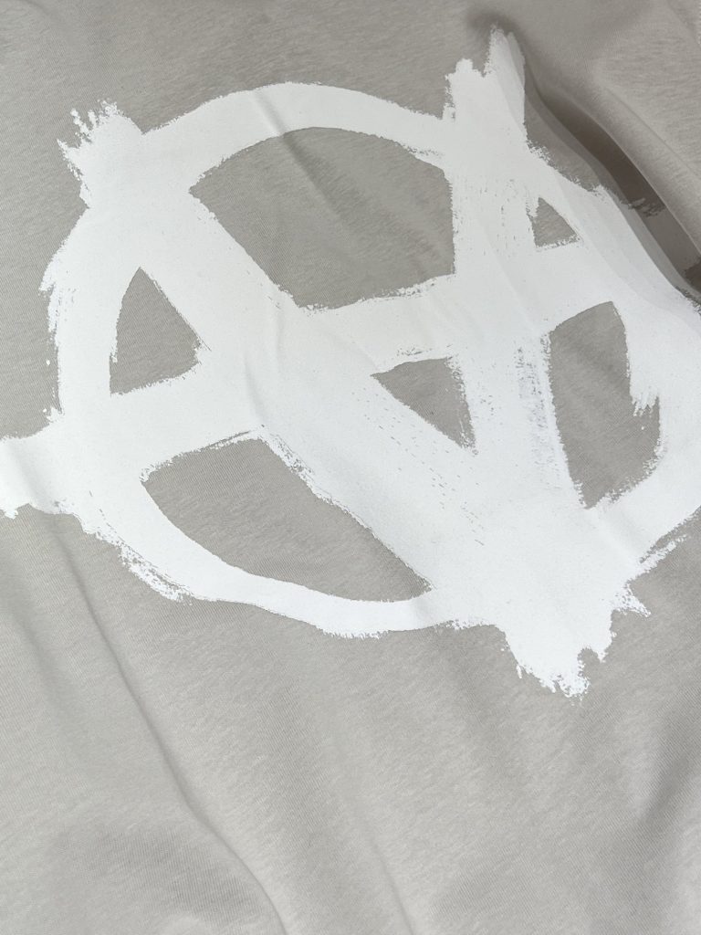 Vetements(ヴェトモン)スーパーコピーおしゃれな立体プリント半袖Tシャツ激安通販