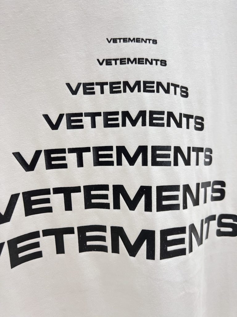 Vetements(ヴェトモン)スーパーコピー芸能人アルファベットlogeプリントカジュアル半袖男女同タイプ