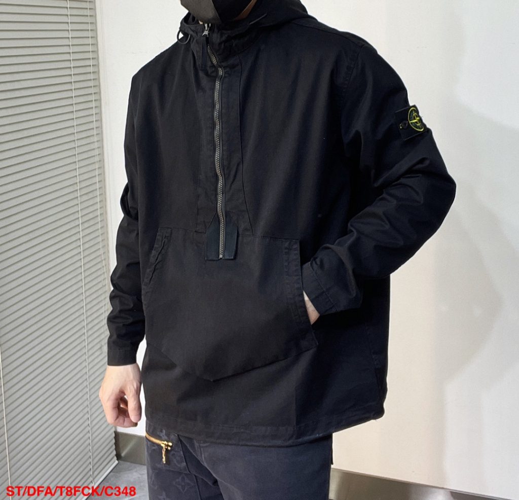 STONE ISLAND(ストーンアイランド)偽物カーゴジャケット激安通販