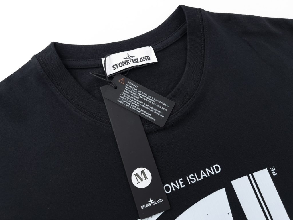 STONE ISLAND(ストーンアイランド)人気スーパーコピープリントラウンドネック半袖Tシャツ男女兼用