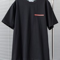 PRADA(プラダ )2024新作定番 アルファベットロゴプリントラウンドネック半袖Tシャツ