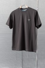 PRADA(プラダ )2024新作定番デザイン100%コットンラウンドネック半袖Tシャツ