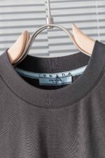 PRADA(プラダ )2024新作定番デザイン100%コットンラウンドネック半袖Tシャツ