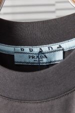 PRADA(プラダ )2024新作定番デザイン100%コットンラウンドネック半袖Tシャツ