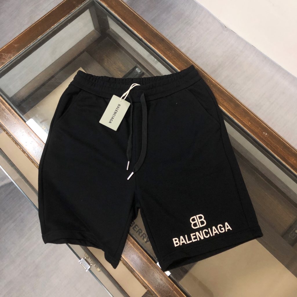 BALENCIAGA(バレンシアガ)2024新作 コピー カップルスタイルのスポーツカジュアルショーツ