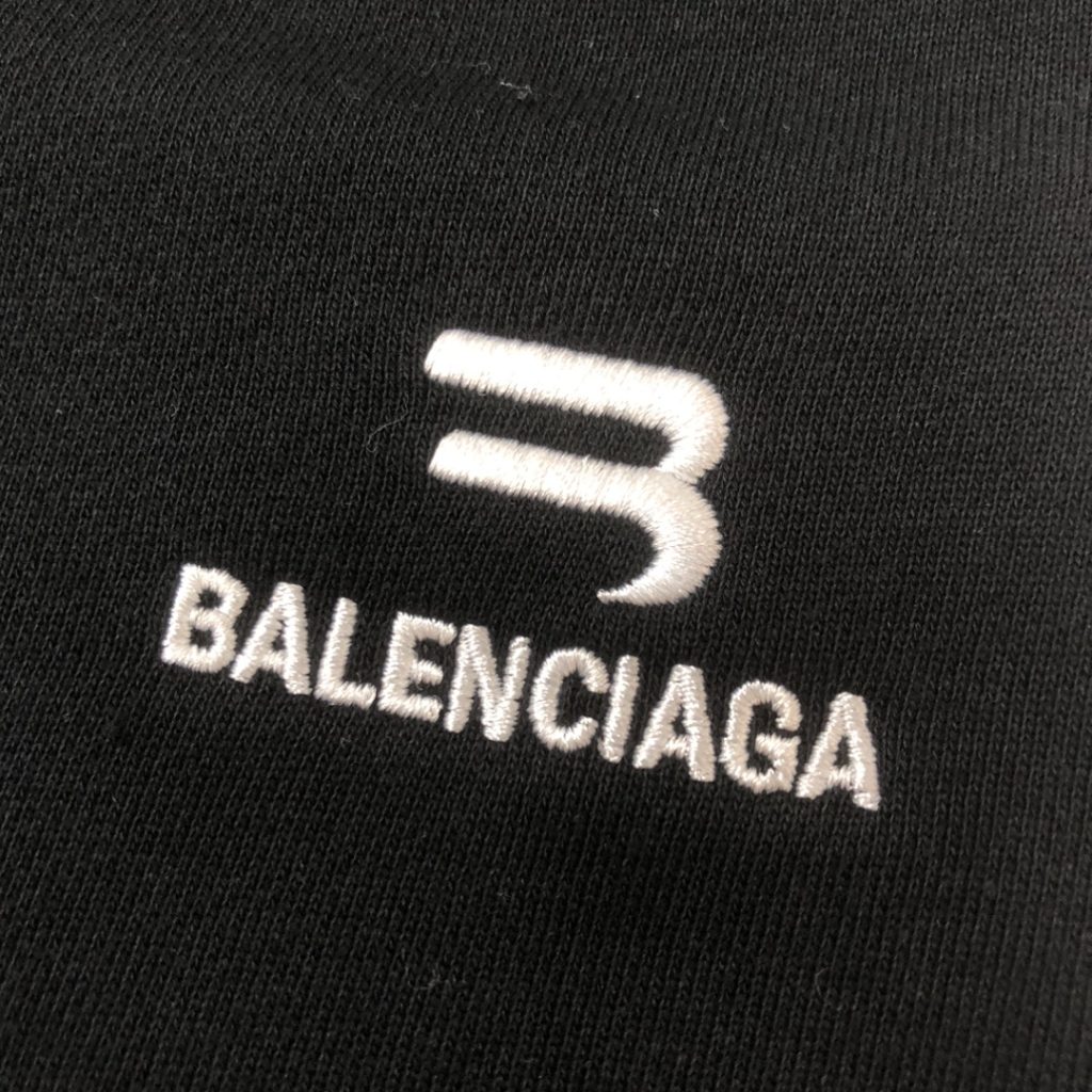 BALENCIAGA(バレンシアガ)2024夏新作 スーパーコピー 刺繍ロゴカジュアルショートパンツ