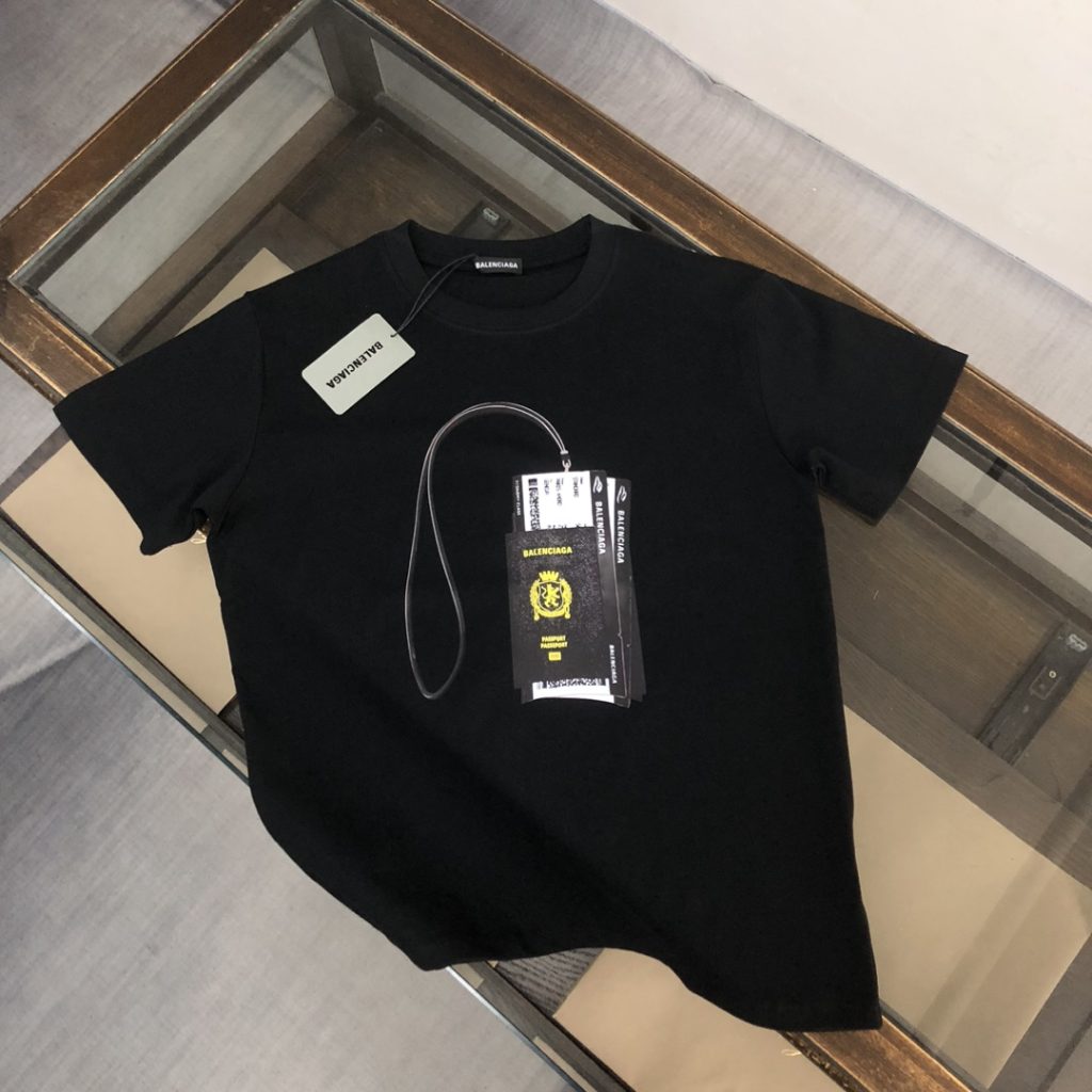BALENCIAGA(バレンシアガ)2024春夏新作 n級品 プリント カップルモデル半袖Tシャツ