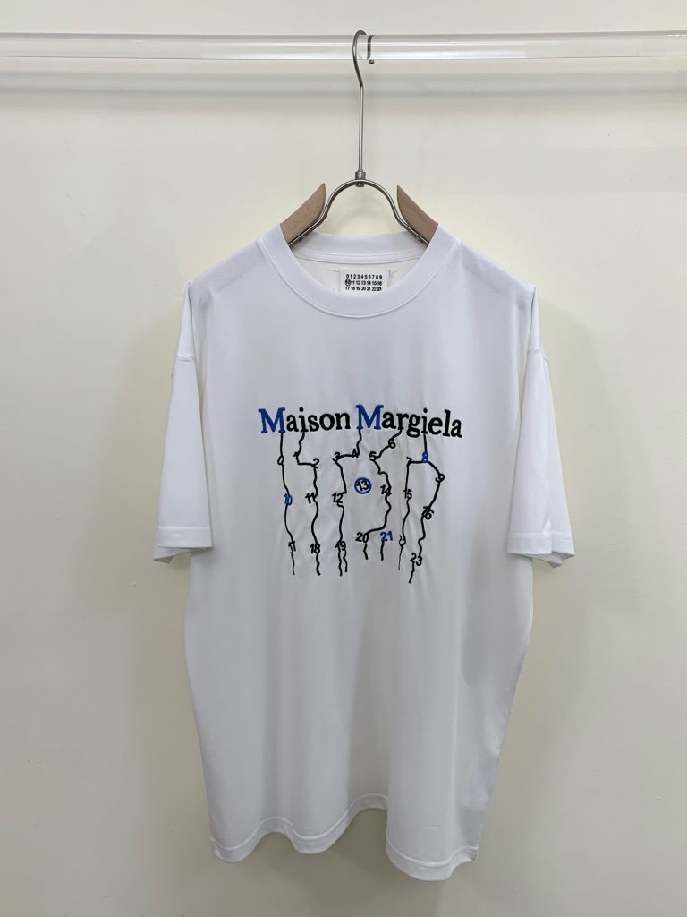 BALENCIAGA(バレンシアガ)2024春夏新作 コピー 高密度の刺繍ラウンドネック半袖