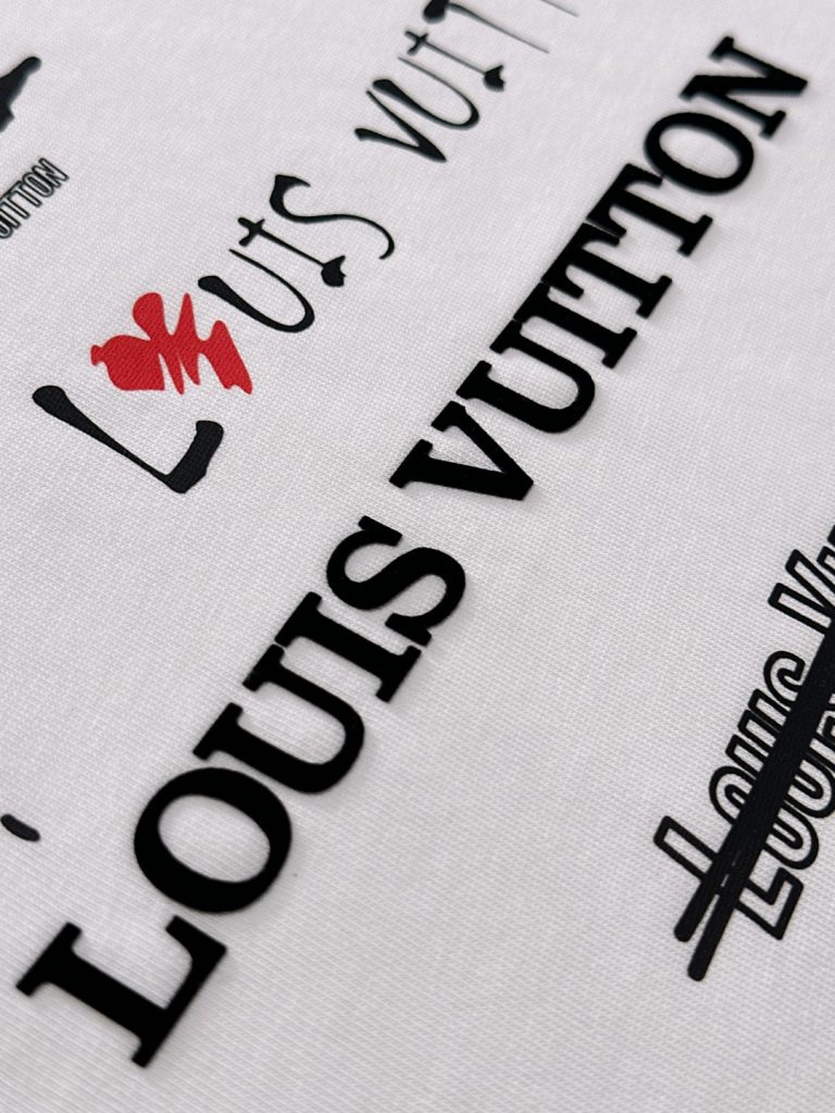 LOUIS VUITTON(ルイヴィトン)n級品2024夏新作定番ロゴプリントシンプルカジュアルTシャツ。