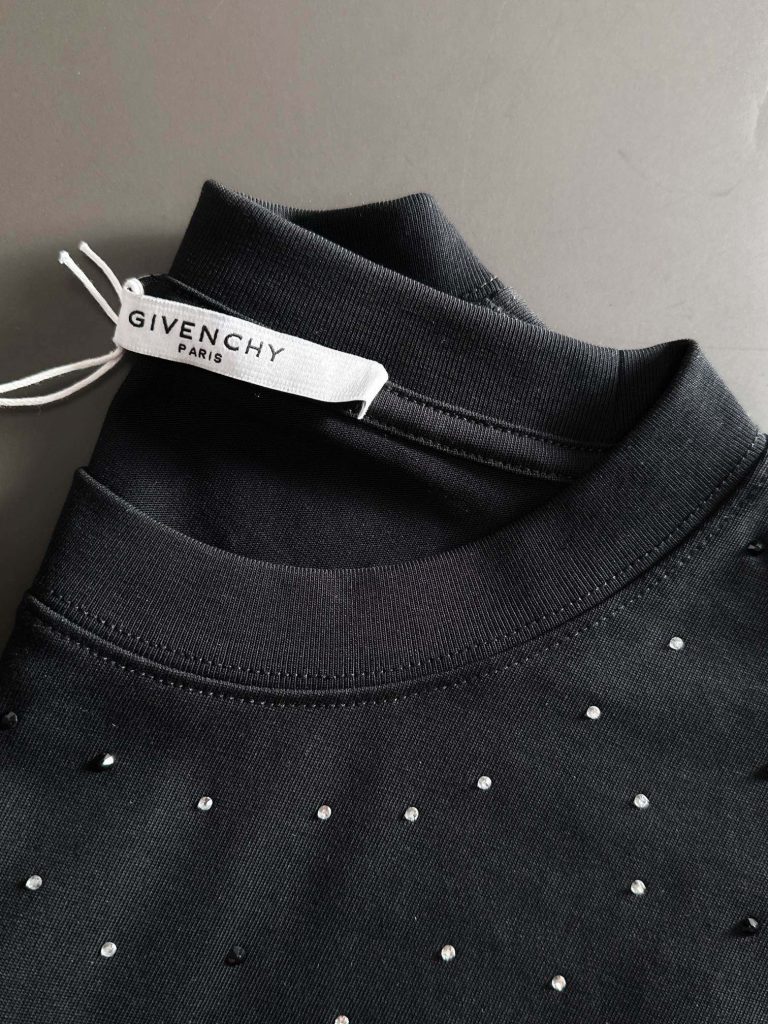 GIVENCHY(ジバンシイ)コピー良質の綿のおしゃれなｌｏｇｏのプリントのＴシャツを男女兼用