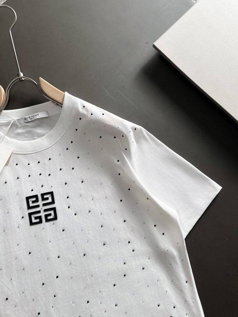 GIVENCHY(ジバンシイ)コピー良質の綿のおしゃれなｌｏｇｏのプリントのＴシャツを男女兼用