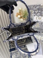 DIOR（ディオール）スーパーコピー 手作り立体刺繍DIOR Book tote ショッピングバッグ