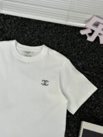 CHANEL（シャネル） 業界最高い品質 スーパーコピー シンプルなスタイルロゴプリントカジュアルカップル半袖