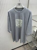 業界最高い品質 ブラック コピー 人気バカ売れ商品刺繍ラウンドネック半袖