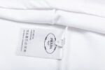 PRADA(プラダ ) n級品 立体ロゴオシャレでカジュアル半袖