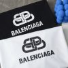 BALENCIAGA(バレンシアガ) n級品 定番ボタンプリントラウンドネック半袖Tシャツ 通販