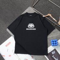 BALENCIAGA(バレンシアガ) n級品 定番ボタンプリントラウンドネック半袖Tシャツ 通販