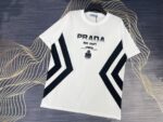PRADA(プラダ) 新作 激安販売 コピー プリントロゴラウンドネック半袖Tシャツ