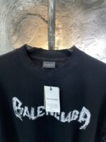 入手困難 バレンシア ガ コピー アルファベットプリントオシャレカジュアル半袖Tシャツ