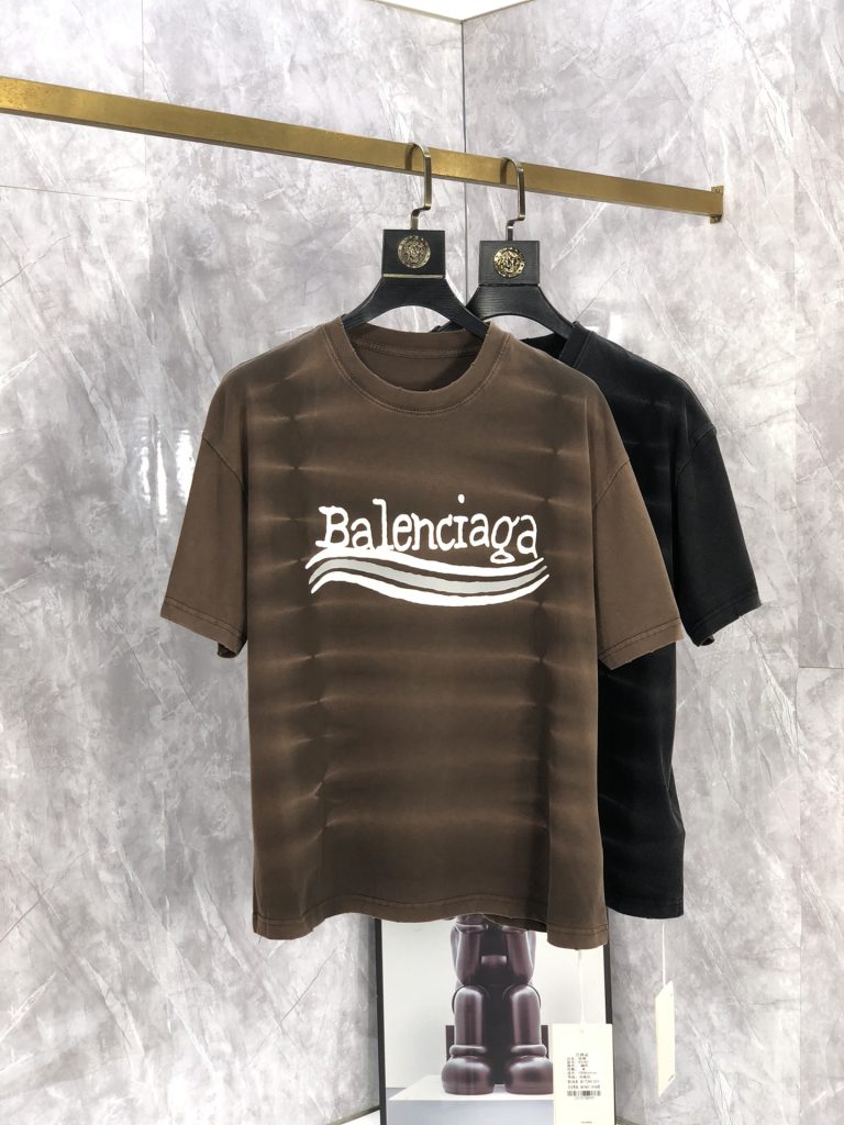 入手困難 コピー アルファベットプリントオシャレカジュアル半袖Tシャツ