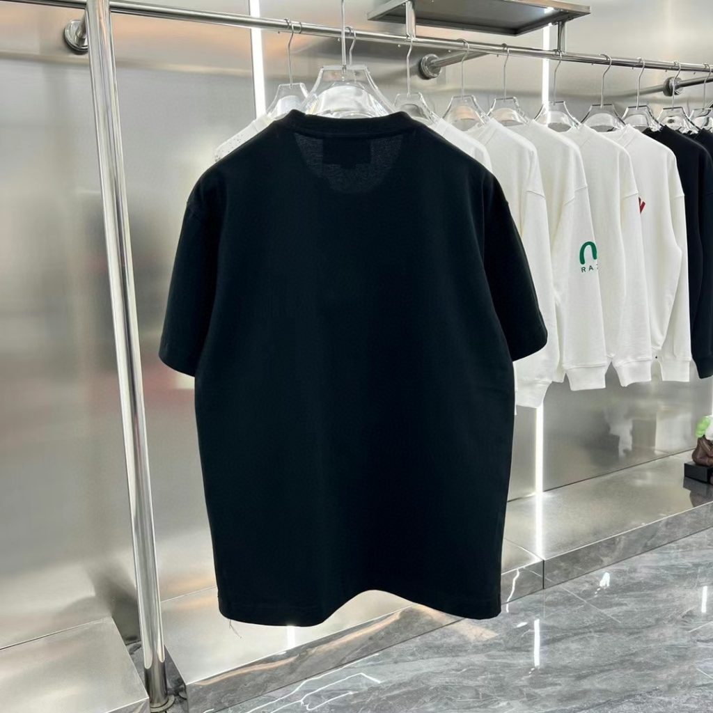 2024人気バカ売れタイプバレンシアガ  n級品ファッションカジュアル半袖Tシャツ