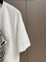 バレンシアガ アイキャッチ コピー ロゴプリント半袖Tシャツ