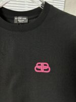 入手困難 バレンシアガコピー 気の新作ロゴプリント半袖Tシャツ