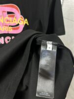 バレンシアガ コピー アイキャッチ カラーアルファベットロゴプリントカジュアルTシャツ