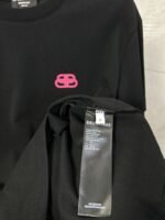入手困難 バレンシアガコピー 気の新作ロゴプリント半袖Tシャツ