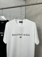 業界最高い品質 バレンシアガ スーパーコピー アルファベットロゴプリントカジュアルTシャツ
