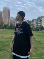 入手困難 バレンシアガ偽物 スケッチプリント半袖ペアTシャツ