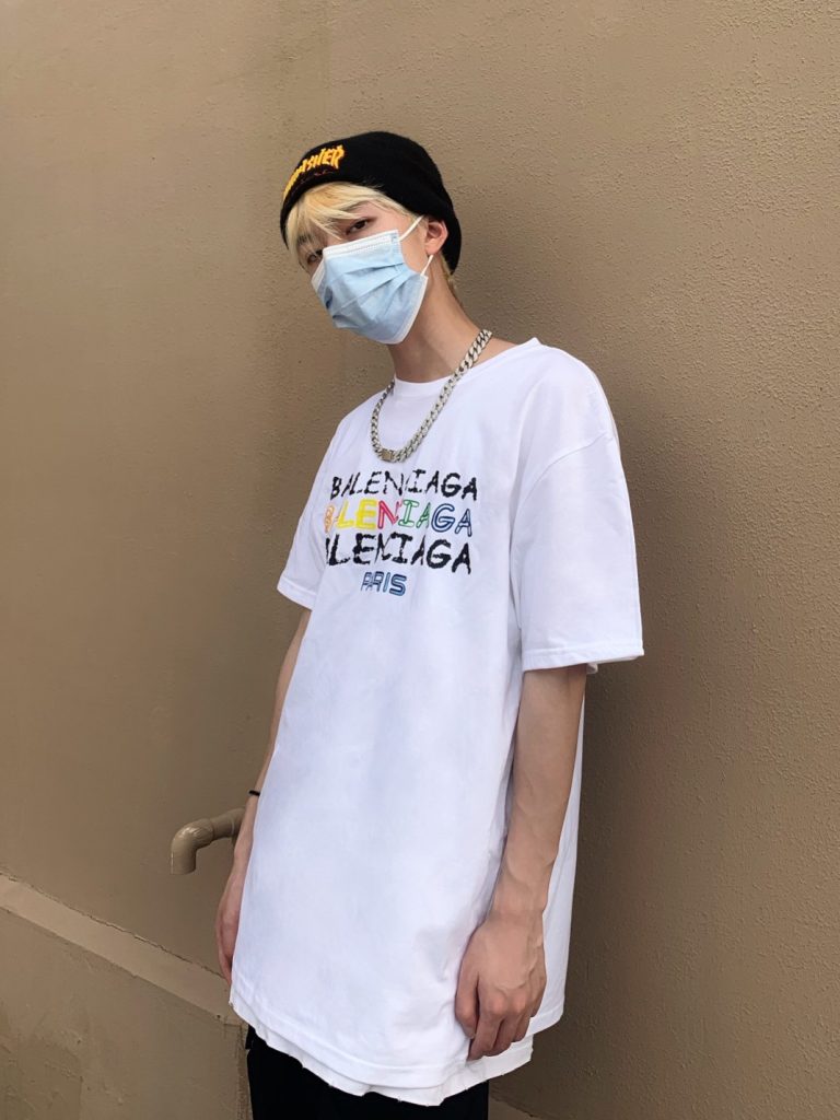 入手困難 バレンシアガ偽物 スケッチプリント半袖ペアTシャツ