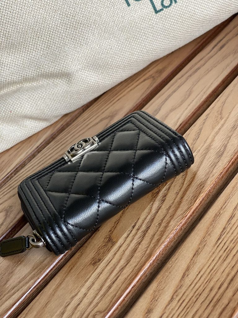 激安販売 入手困難 スーパーコピー  大人気高品質シャネル財布 