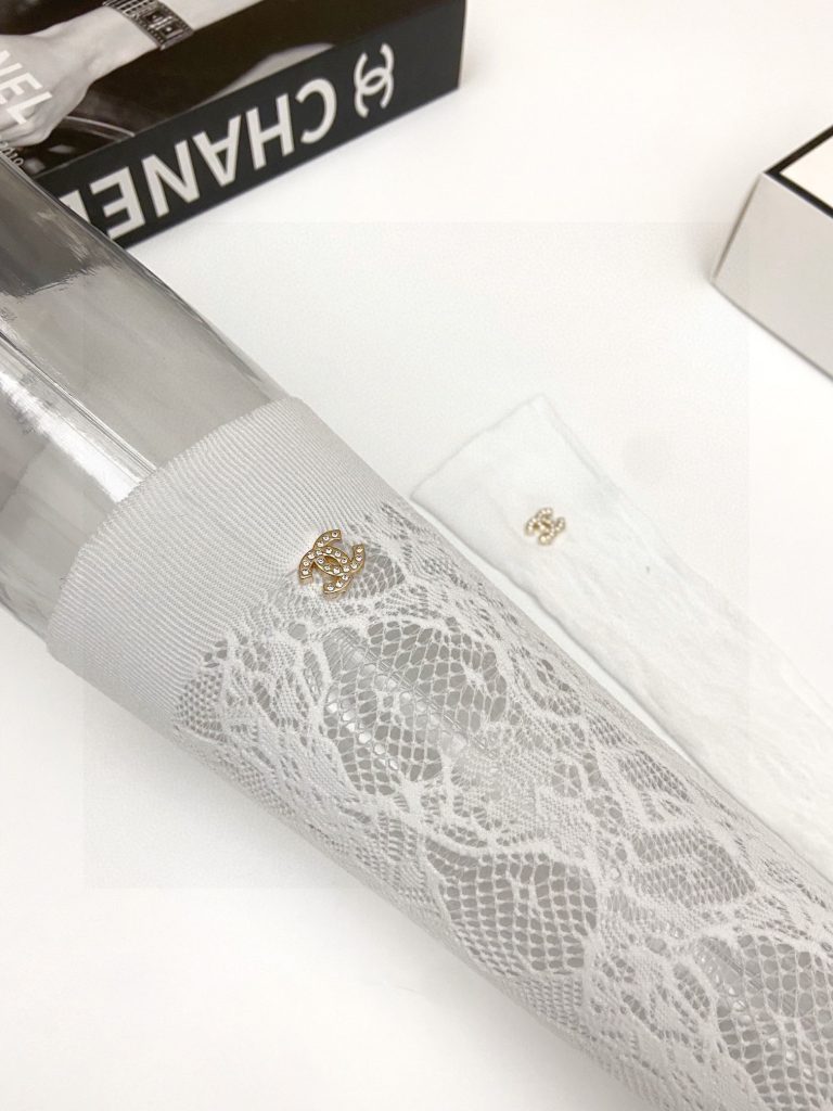 業界最高い品質コピー バカ売れタイプお勧めシャネル定番ダブルCアルファベットロゴミドルストッキング 
