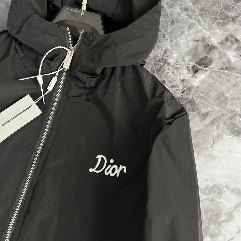 DIOR (ディオール)  コピー ファッション  カジュアルフード付きジャケット
