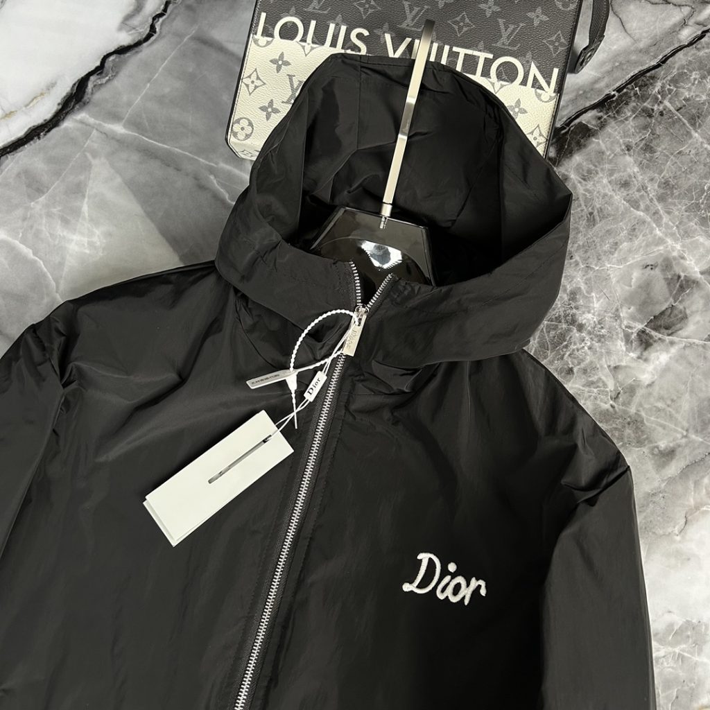 DIOR (ディオール)  コピー ファッション  カジュアルフード付きジャケット