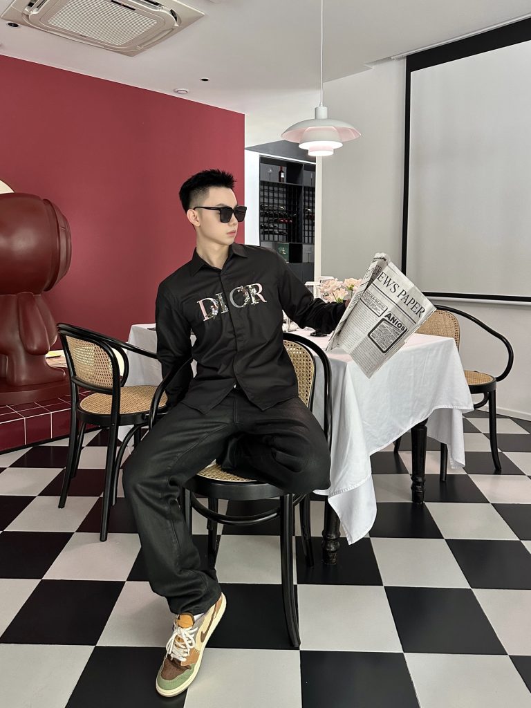 激安通販 人気グラデーション 偽物 ディオール半袖Tシャツ