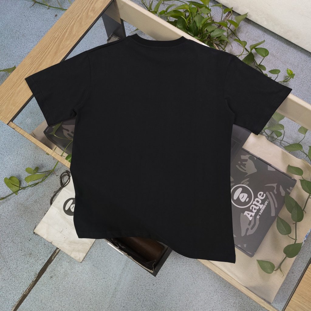 GUCCI (グッチ) 偽物 春夏新作連名クローバーlogeプリントTシャツ 通販