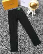 GUCCI (グッチ) 芸能人 n級品 春夏新作ウォッシュ加工ジーンズ