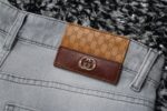 GUCCI (グッチ)スーパーコピー 春夏新作オシャレでカジュアルなウォッシュ加工ジーンズ